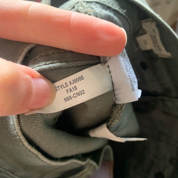 9" Mid-Rise Skinny Jeans: Garment-Dyed Button-Front Edition - Picture 6 of 6